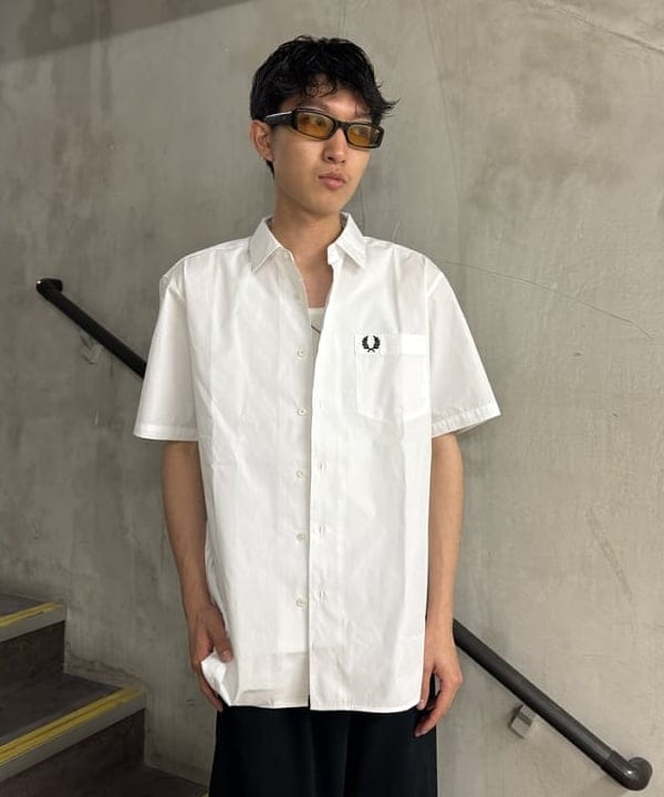 Yutoさんの「BEAMS WOMEN｜BEAMS｜【別注】FRED PERRY / Broad Short Sleeve Shirts｜半袖｜ブロード生地 上品｜別注 」を使ったコーディネート