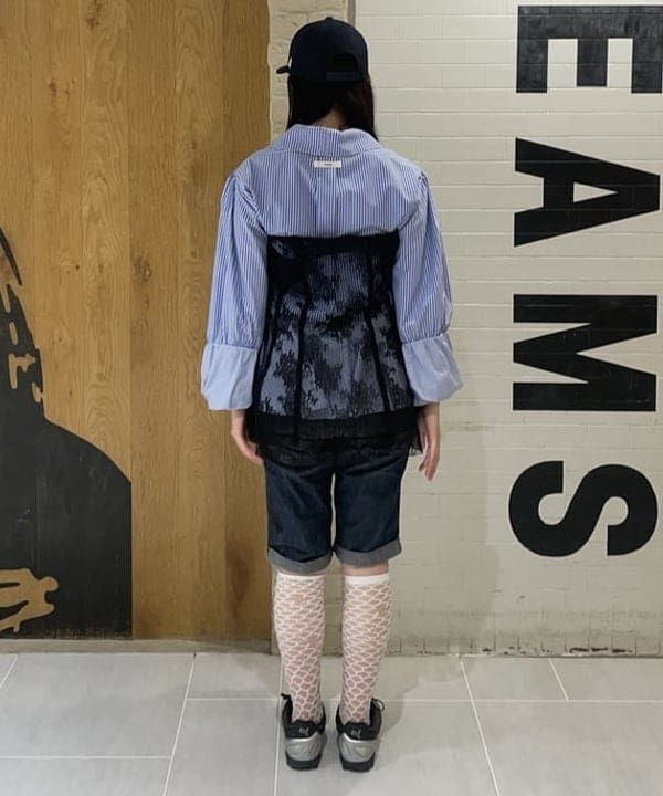 rinnaさんの「BEAMS WOMEN｜レース ラッフル ロング ジレ」を使ったコーディネート