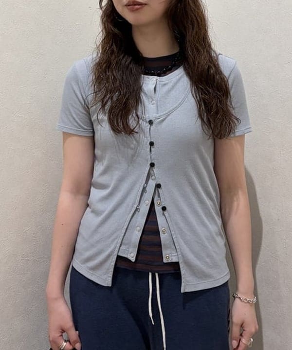 reiさんの「BEAMS WOMEN｜【別注】PUMA / ミニ グリップ バッグ」を使ったコーディネート
