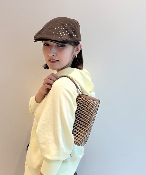 松本 佳菜子さんの「BEAMS WOMEN｜ベロア プリント レース ヘム スカート」を使ったコーディネート