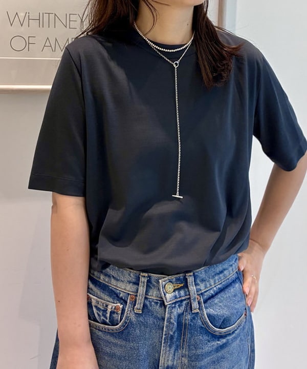 住吉　明佳さんの「BEAMS WOMEN｜【別注】スタイリスト佐藤佳菜子 &times; SLOANE / ウール混 クルーネック  Tシャツ」を使ったコーディネート