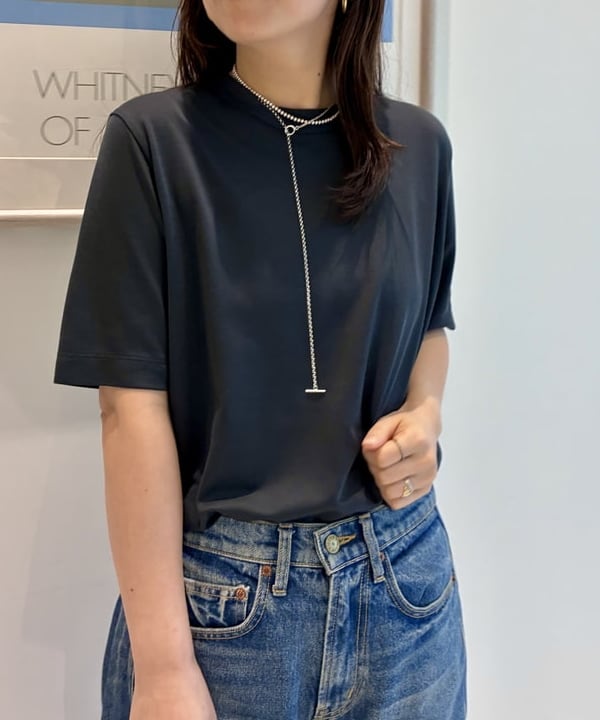 住吉　明佳さんの「BEAMS WOMEN｜【別注】スタイリスト佐藤佳菜子 &times; SLOANE / ウール混 クルーネック  Tシャツ」を使ったコーディネート