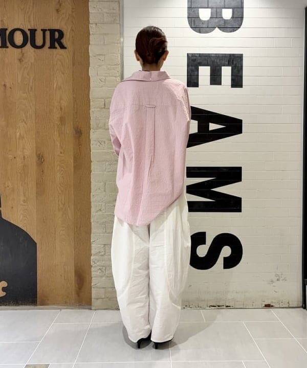 ヒライさんの「BEAMS WOMEN｜ドビー ストライプ ビッグ BDシャツ」を使ったコーディネート