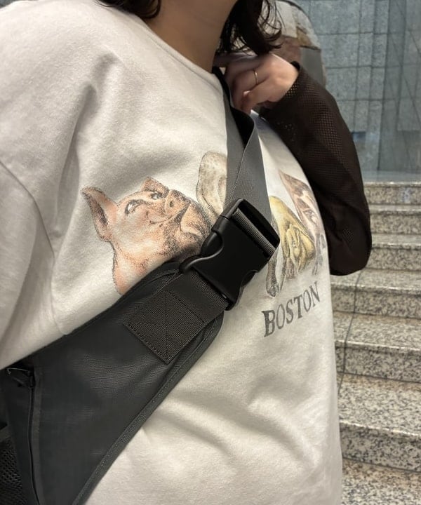 イガラシさんの「BEAMS WOMEN｜【別注】Gramicci / ツイル 2プリーツ ショーツ」を使ったコーディネート