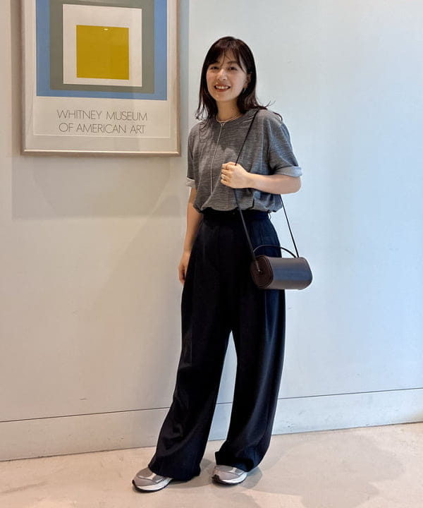 住吉　明佳さんの「BEAMS WOMEN｜【別注】スタイリスト佐藤佳菜子 &times; SLOANE / ウール混 クルーネック  Tシャツ」を使ったコーディネート