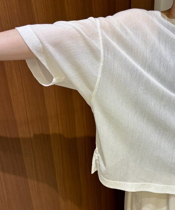 イナダさんの「BEAMS WOMEN｜コットン チュール オーバー Tシャツ」を使ったコーディネート