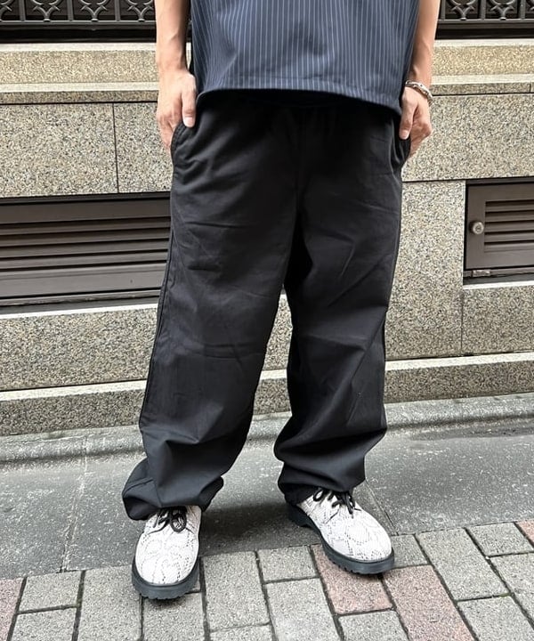 照田 拓史さんの「BEAMS WOMEN｜TW ハーフジップ シャツ【ワイドフィット】」を使ったコーディネート