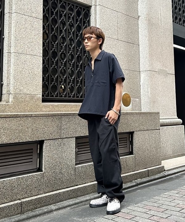 照田 拓史さんの「BEAMS WOMEN｜TW ハーフジップ シャツ【ワイドフィット】」を使ったコーディネート