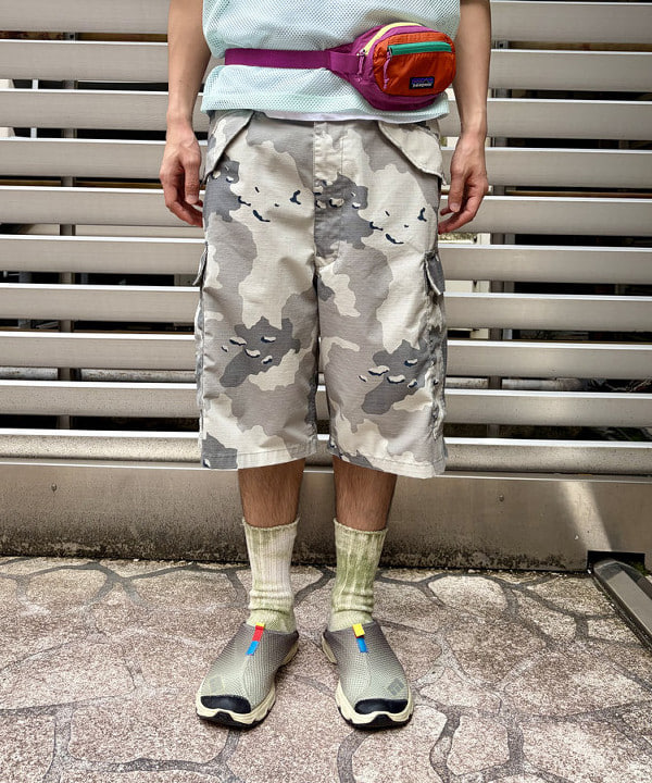 高遠 恒巳さんの「BEAMS WOMEN｜メッシュ プリント Tシャツ【ワイドショートフィット】」を使ったコーディネート