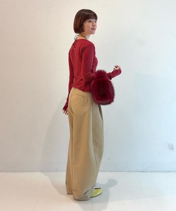 Hazukiさんの「BEAMS WOMEN｜2タック カーブ バレル チノパンツ」を使ったコーディネート