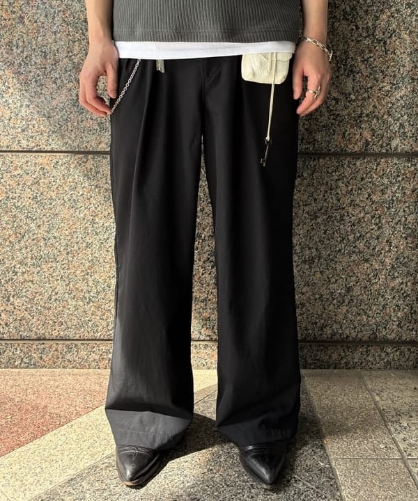 森田 倫太郎さんの「BEAMS WOMEN｜ショート リブ ポロシャツ【ワイドショートフィット】」を使ったコーディネート