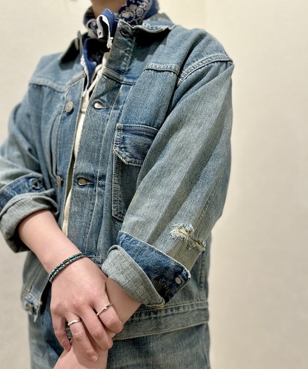 イシイ サオリさんの「BEAMS WOMEN｜【別注】orSlow / 50th Monroe Jacket」を使ったコーディネート