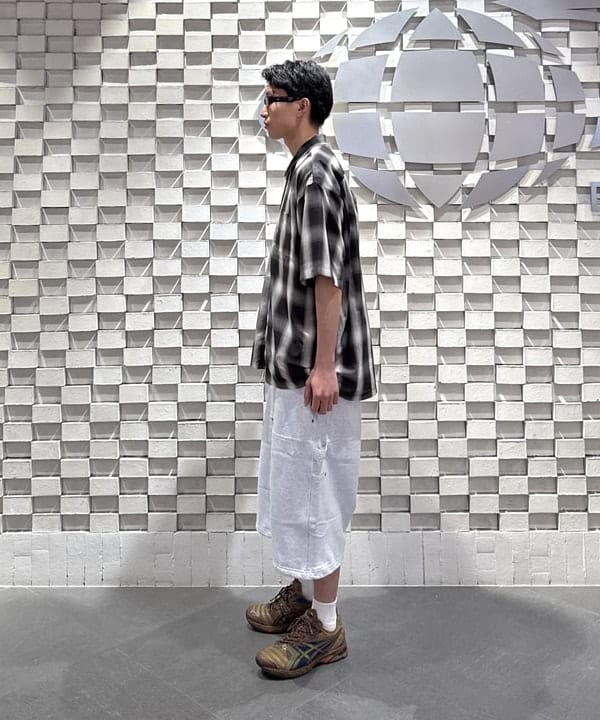 Yutoさんの「BEAMS WOMEN｜オンブレチェック ミニレギュラーカラーシャツ【リラックスフィット】」を使ったコーディネート