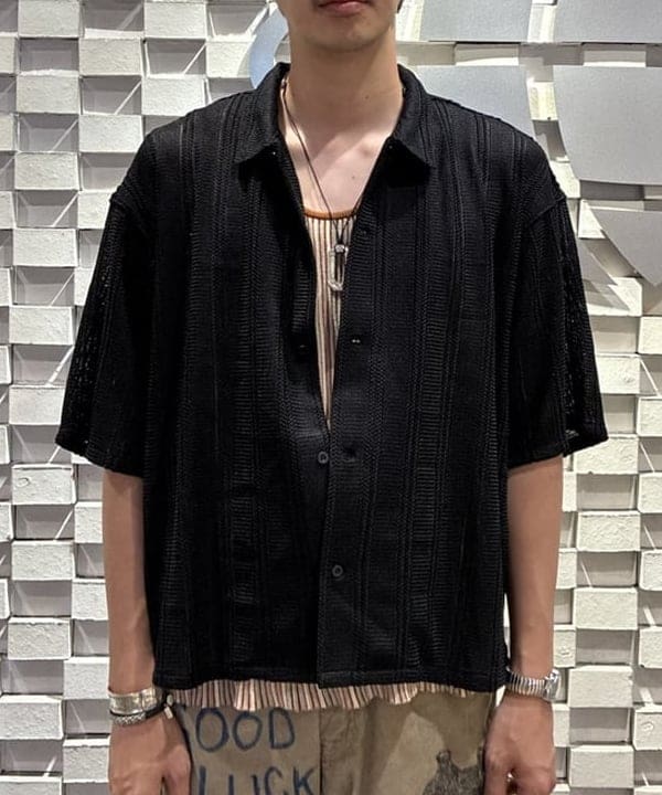 rogiさんの「BEAMS WOMEN｜ショート メッシュ オープンカラーシャツ【ワイドショートフィット】」を使ったコーディネート