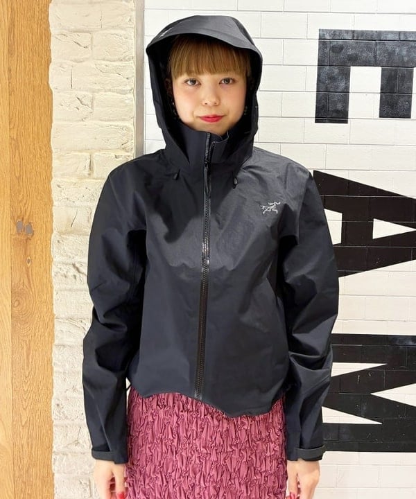 りかちょび/岸本梨佳さんの「BEAMS WOMEN｜カット シャーリング スカート」を使ったコーディネート