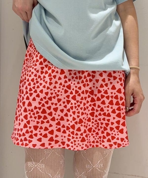 はっとりさんの「BEAMS WOMEN｜【別注】FRED PERRY / リラックスド ピケ Tシャツ」を使ったコーディネート