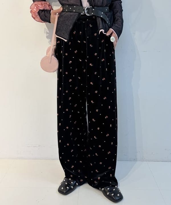 マツド ユメカさんの「BEAMS WOMEN｜シアー レイヤー タートル カーディガン」を使ったコーディネート