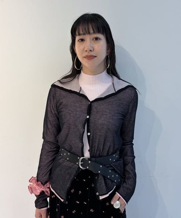 マツド ユメカさんの「BEAMS WOMEN｜シアー レイヤー タートル カーディガン」を使ったコーディネート
