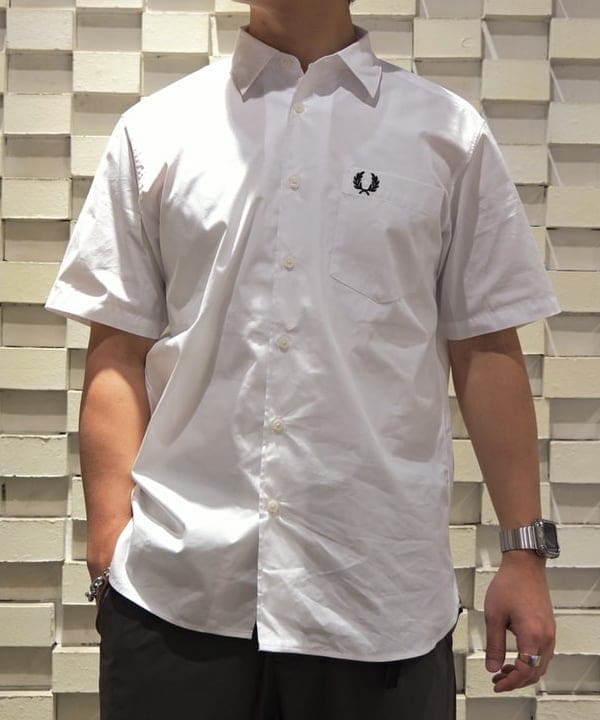 KUROCHANさんの「BEAMS WOMEN｜BEAMS｜【別注】FRED PERRY / Broad Short Sleeve Shirts｜半袖｜ブロード生地 上品｜別注 」を使ったコーディネート