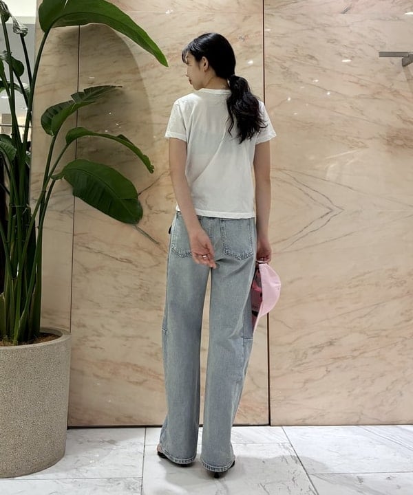 中丸　栞さんの「BEAMS WOMEN｜B SIDES / SLIM LASSO デニムパンツ」を使ったコーディネート