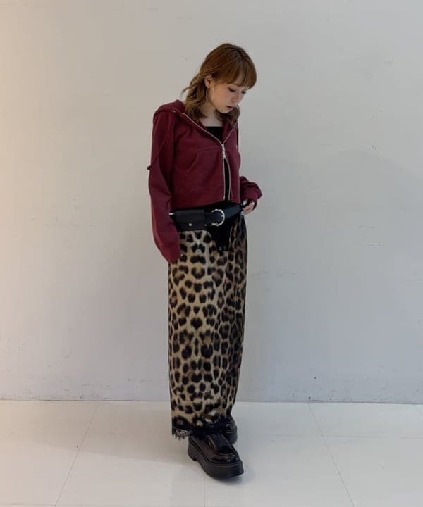 まゆちゃんさんの「BEAMS WOMEN｜ベロア プリント レース ヘム スカート」を使ったコーディネート