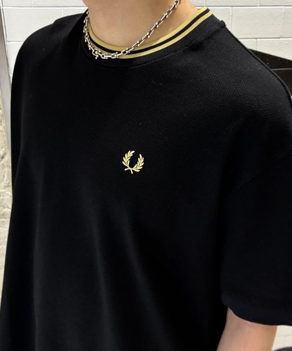 マツミヤさんの「BEAMS WOMEN｜【別注】FRED PERRY / リラックスド ピケ Tシャツ」を使ったコーディネート