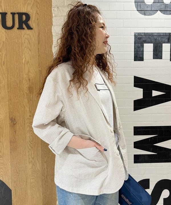 エノモト アミさんの「BEAMS WOMEN｜シアサッカー ジャケット」を使ったコーディネート