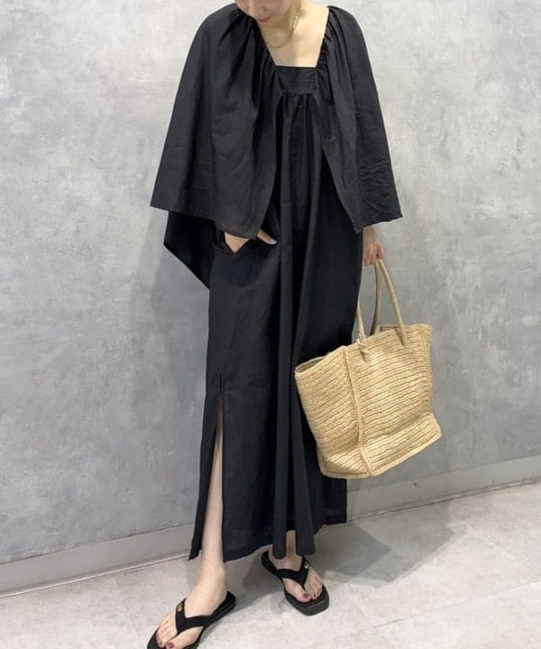 坂本 涼花さんの「BEAMS WOMEN｜DOU BOCHI Eric Bergere / FADAISE ワンピース」を使ったコーディネート