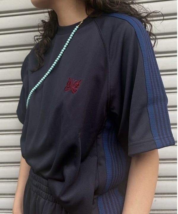ばるたんさんの「BEAMS WOMEN｜【別注】NEEDLES / トラック ヒザデル パンツ」を使ったコーディネート