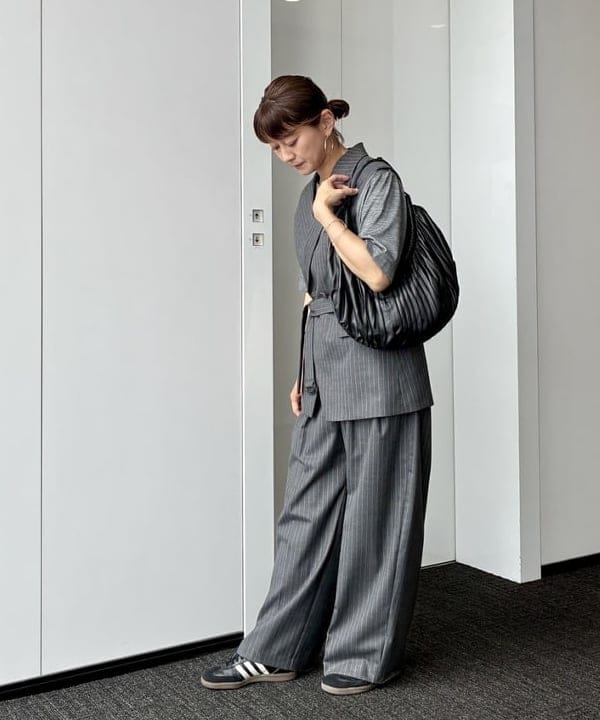 桑原 ふみさんの「BEAMS WOMEN｜エディター東原妙子 &times; Demi-Luxe BEAMS / ウォッシャブルウール ジレ」を使ったコーディネート