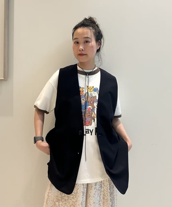 清水 彩乃さんの「BEAMS WOMEN｜maturely / ラメ ボーダー タビ ソックス」を使ったコーディネート