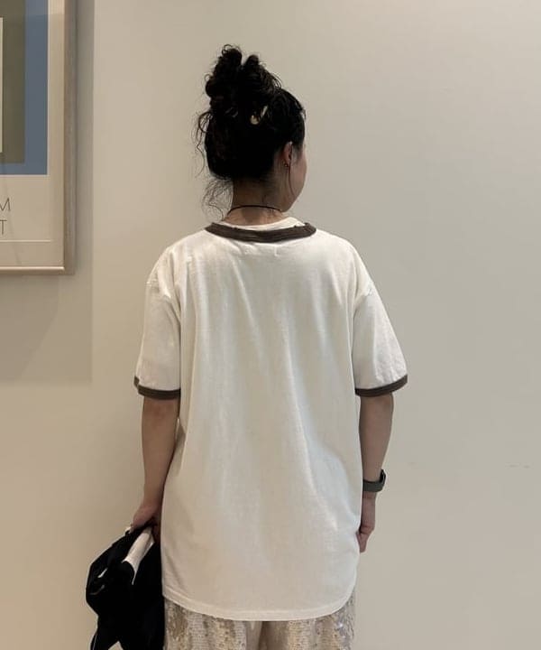 清水 彩乃さんの「BEAMS WOMEN｜maturely / ラメ ボーダー タビ ソックス」を使ったコーディネート