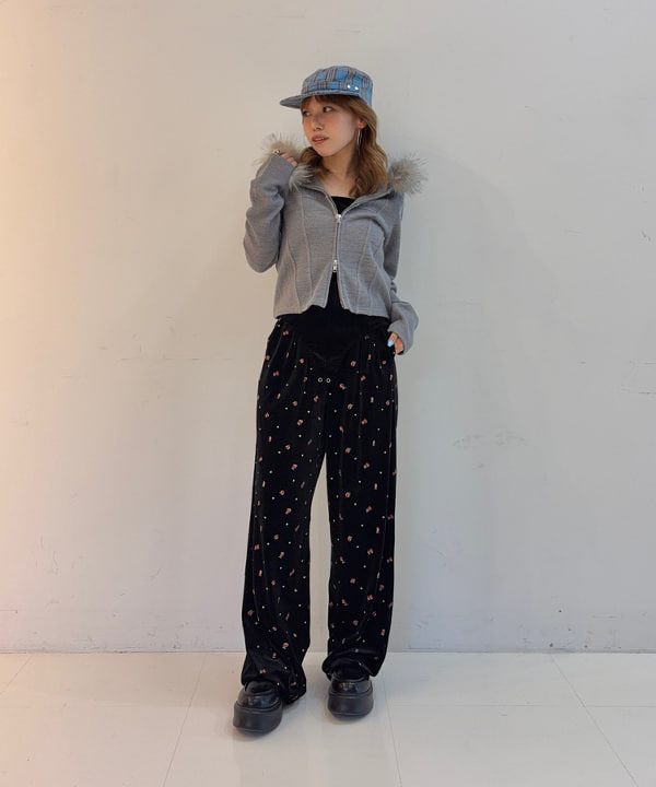 まゆちゃんさんの「BEAMS WOMEN｜スター 刺繍 チェック キャップ」を使ったコーディネート