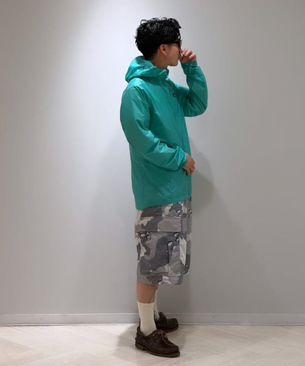 大野 滉太さんの「BEAMS WOMEN｜BEAMS / ビッグ 6ポケット カーゴ ショーツ」を使ったコーディネート