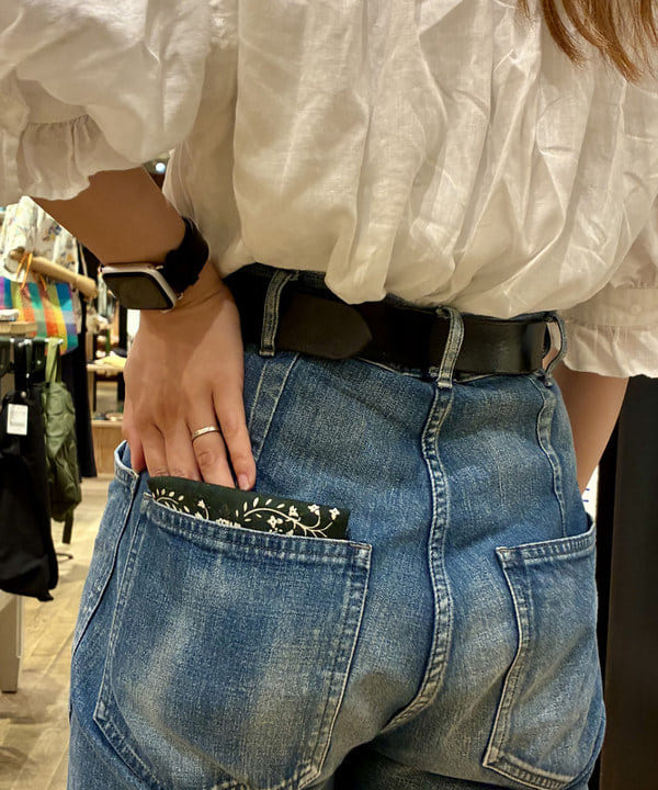 たぐみさんの「BEAMS WOMEN｜【別注】BUZZ RICKSON'S / USN デニム トラウザーズ」を使ったコーディネート