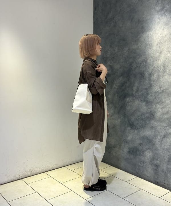 中田 優紀子さんの「BEAMS WOMEN｜ビーチサイド シャツ .M」を使ったコーディネート