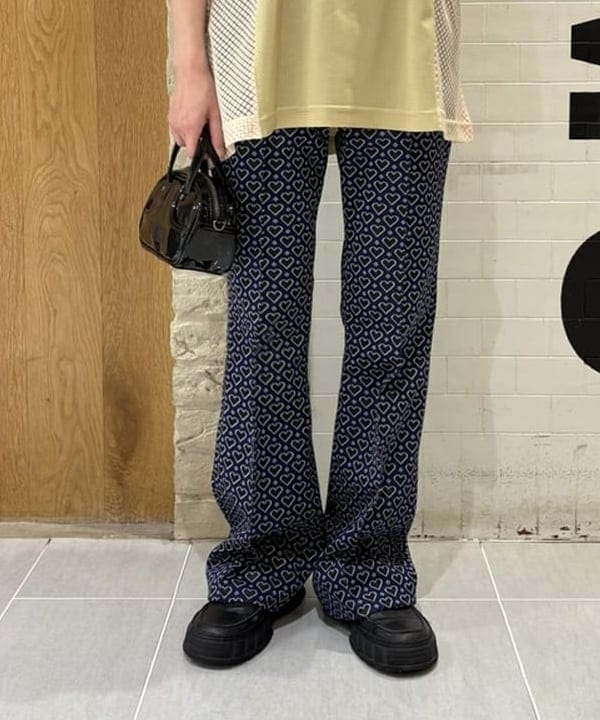 amaさんの「BEAMS WOMEN｜PUMA / 1976 マイクロ グリップ バッグ」を使ったコーディネート