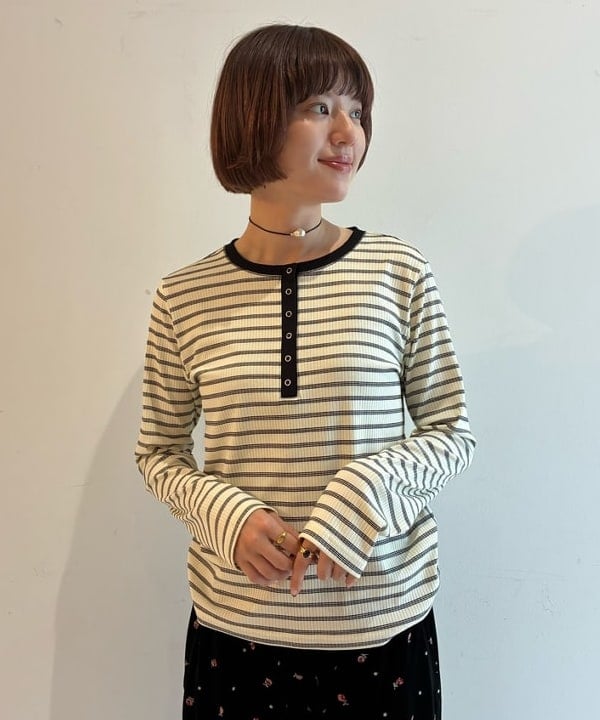 Hazukiさんの「BEAMS WOMEN｜RIB ボーダー ヘンリーネック Tシャツ」を使ったコーディネート