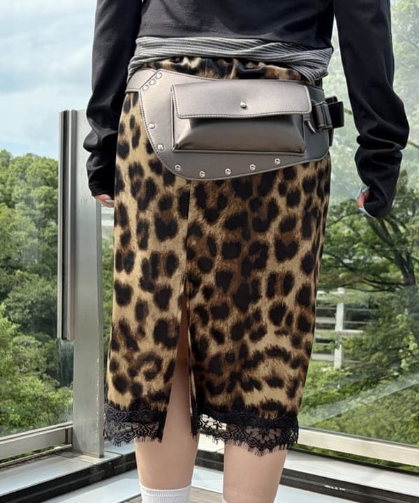 まゆちゃんさんの「BEAMS WOMEN｜ミリタリー リブ ロング」を使ったコーディネート