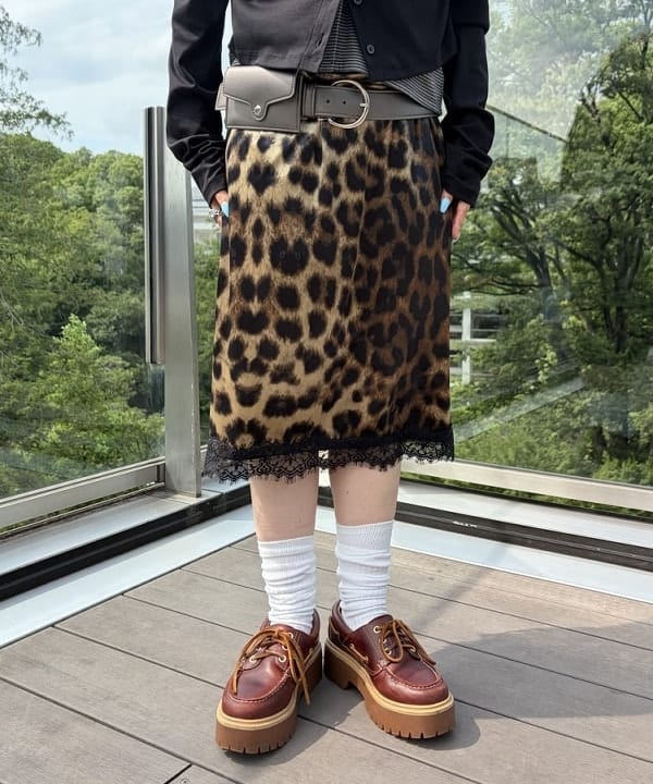 まゆちゃんさんの「BEAMS WOMEN｜ミリタリー リブ ロング」を使ったコーディネート