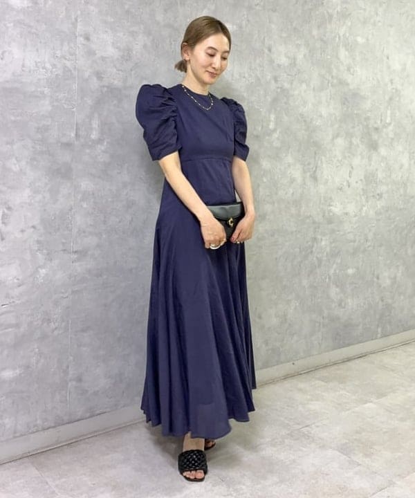 越智 里美さんの「BEAMS WOMEN｜【別注】MARIHA / 花のセレナーデのワンピース」を使ったコーディネート