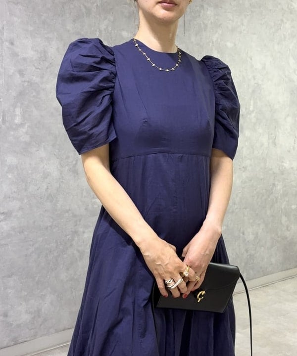 越智 里美さんの「BEAMS WOMEN｜【別注】MARIHA / 花のセレナーデのワンピース」を使ったコーディネート
