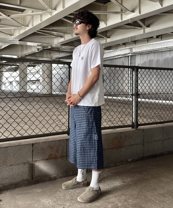 Gazziさんの「BEAMS WOMEN｜【別注】NULL TOKYO /  CHECK DENIM SHORTS」を使ったコーディネート
