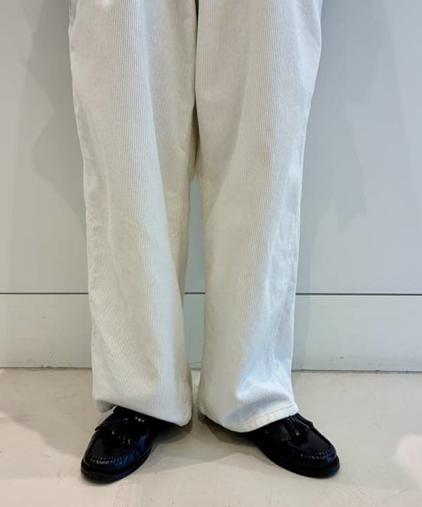 吉野 多恵さんの「BEAMS WOMEN｜【別注】BUZZ RICKSON'S / シャンブレー ロングスリーブ シャツ」を使ったコーディネート