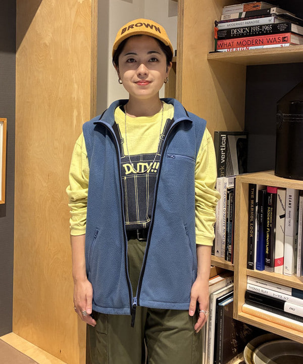 吉野 多恵さんの「BEAMS WOMEN｜【別注】BUZZ RICKSON'S / ポプリン アーミーパンツ」を使ったコーディネート