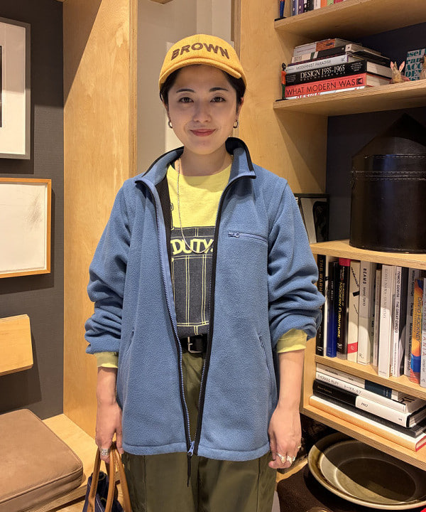吉野 多恵さんの「BEAMS WOMEN｜【別注】BUZZ RICKSON'S / ポプリン アーミーパンツ」を使ったコーディネート