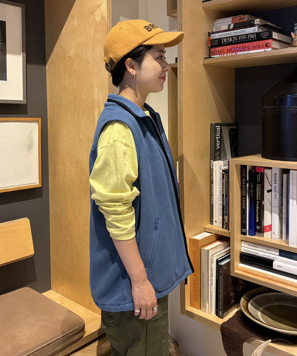吉野 多恵さんの「BEAMS WOMEN｜【別注】BUZZ RICKSON'S / ポプリン アーミーパンツ」を使ったコーディネート