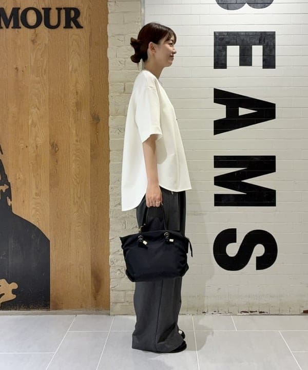 ヒライさんの「BEAMS WOMEN｜ポプリン 2タックパンツ」を使ったコーディネート