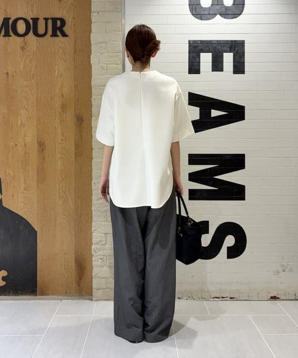 ヒライさんの「BEAMS WOMEN｜ポプリン 2タックパンツ」を使ったコーディネート