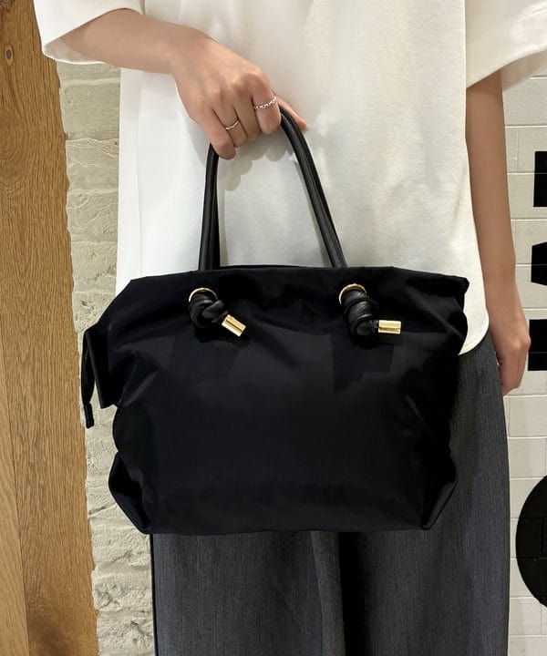 ヒライさんの「BEAMS WOMEN｜ポプリン 2タックパンツ」を使ったコーディネート